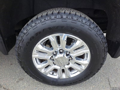 2022 GMC Sierra 2500HD 4WD Crew Cab Standard Bed Denali