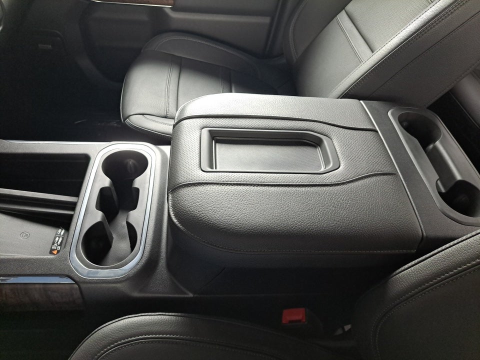 2022 GMC Sierra 2500HD 4WD Crew Cab Standard Bed Denali