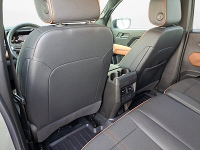 2025 GMC Canyon 4WD AT4