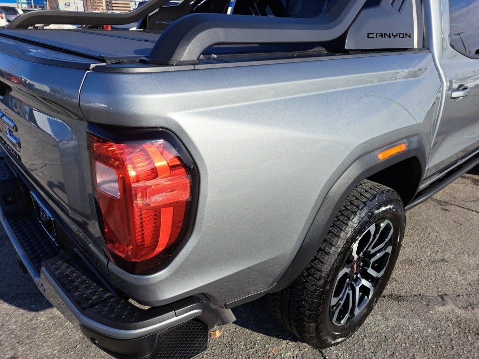 2025 GMC Canyon 4WD AT4