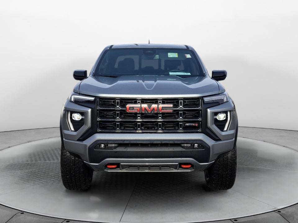 2025 GMC Canyon 4WD AT4