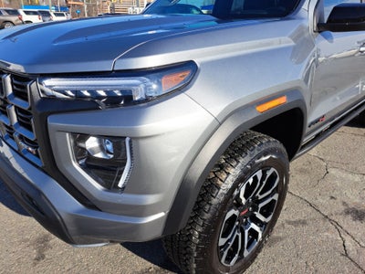 2025 GMC Canyon 4WD AT4