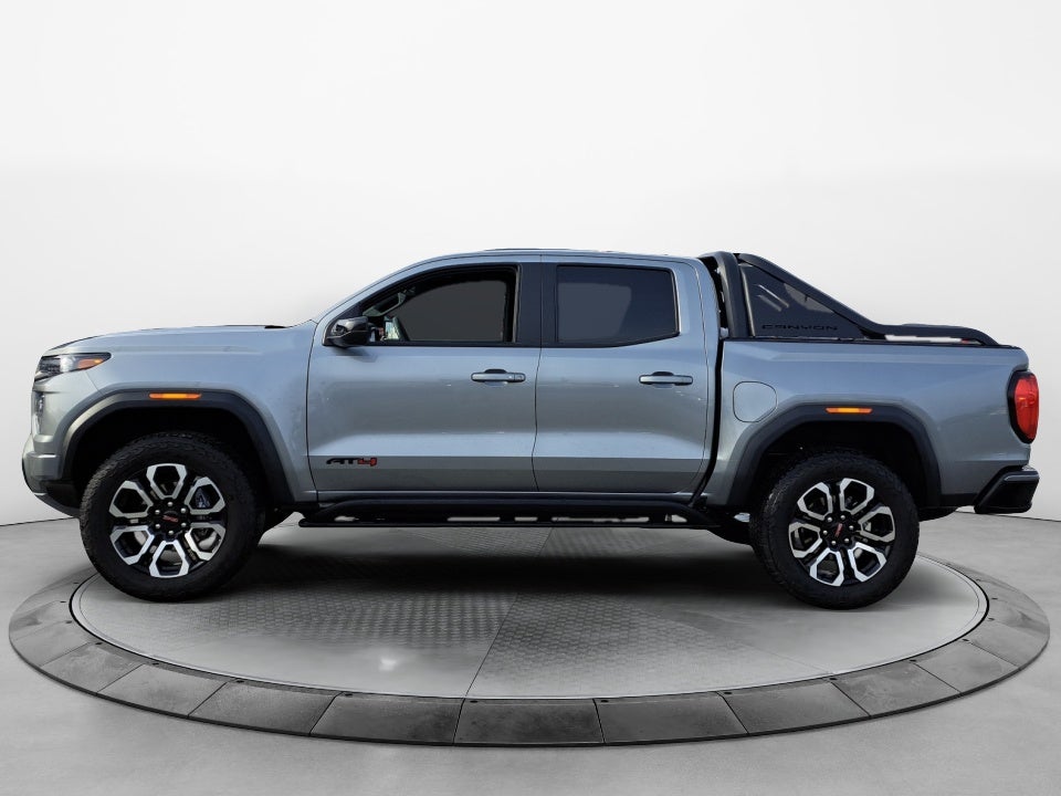 2025 GMC Canyon 4WD AT4