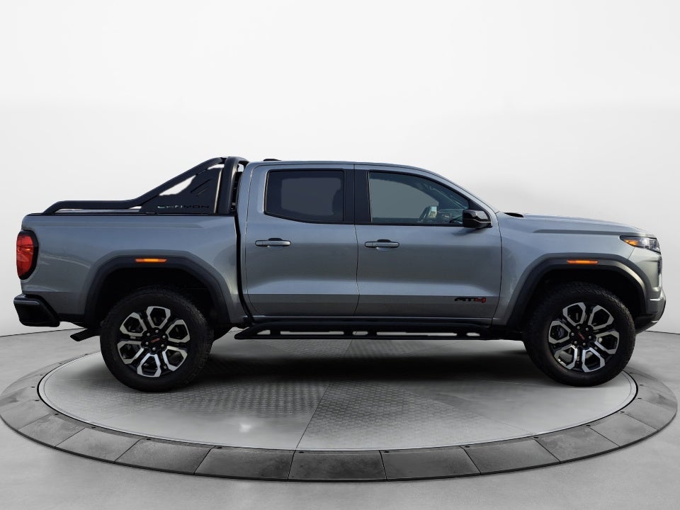 2025 GMC Canyon 4WD AT4