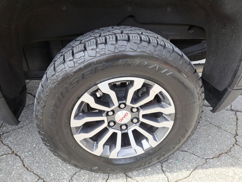 2021 GMC Sierra 1500 4WD Crew Cab Short Box AT4