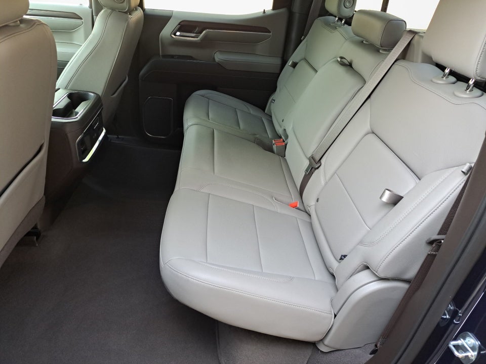 2023 GMC Sierra 1500 4WD Crew Cab Short Box SLT