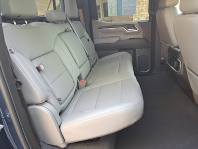 2023 GMC Sierra 1500 4WD Crew Cab Short Box SLT