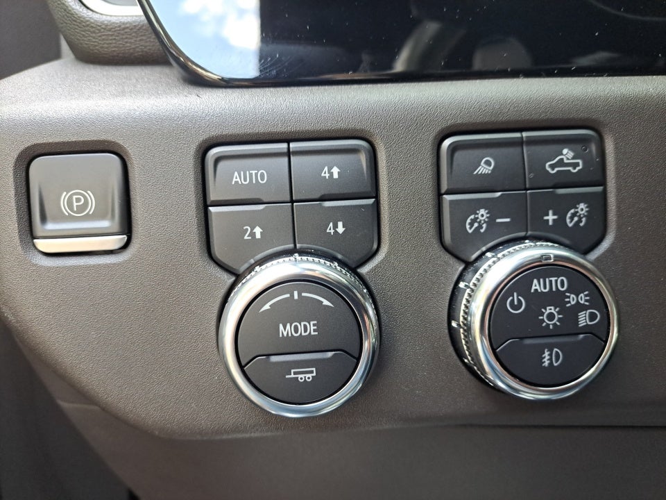 2023 GMC Sierra 1500 4WD Crew Cab Short Box SLT