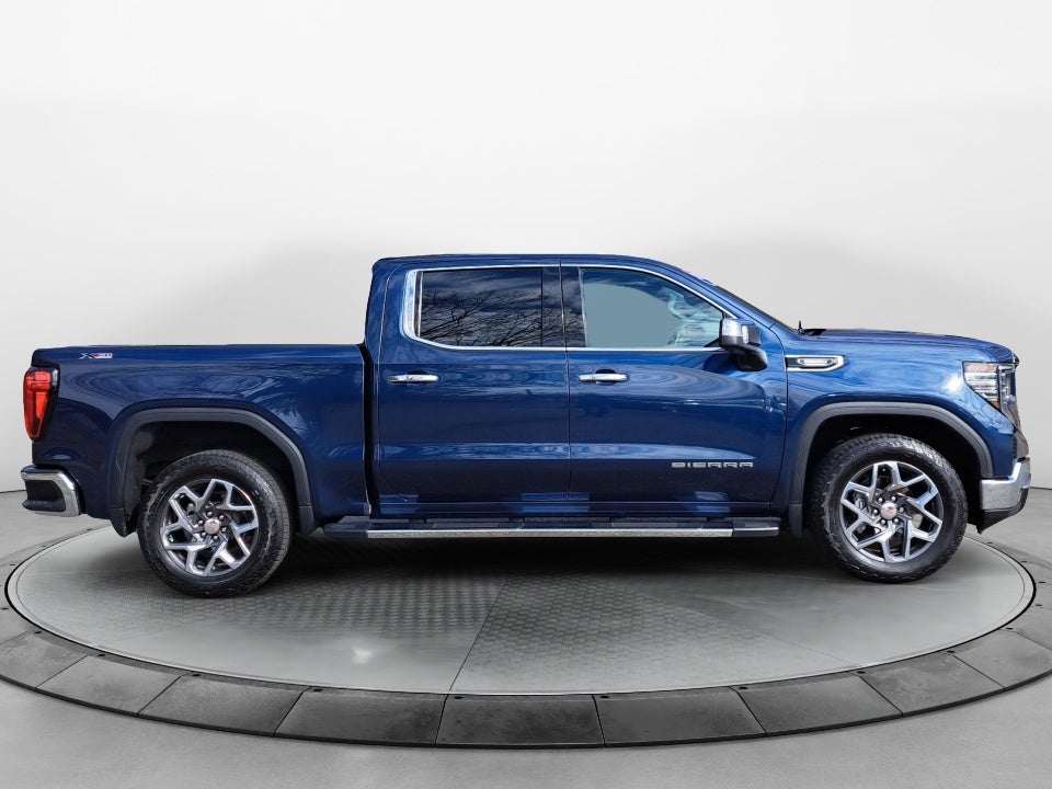 2023 GMC Sierra 1500 4WD Crew Cab Short Box SLT
