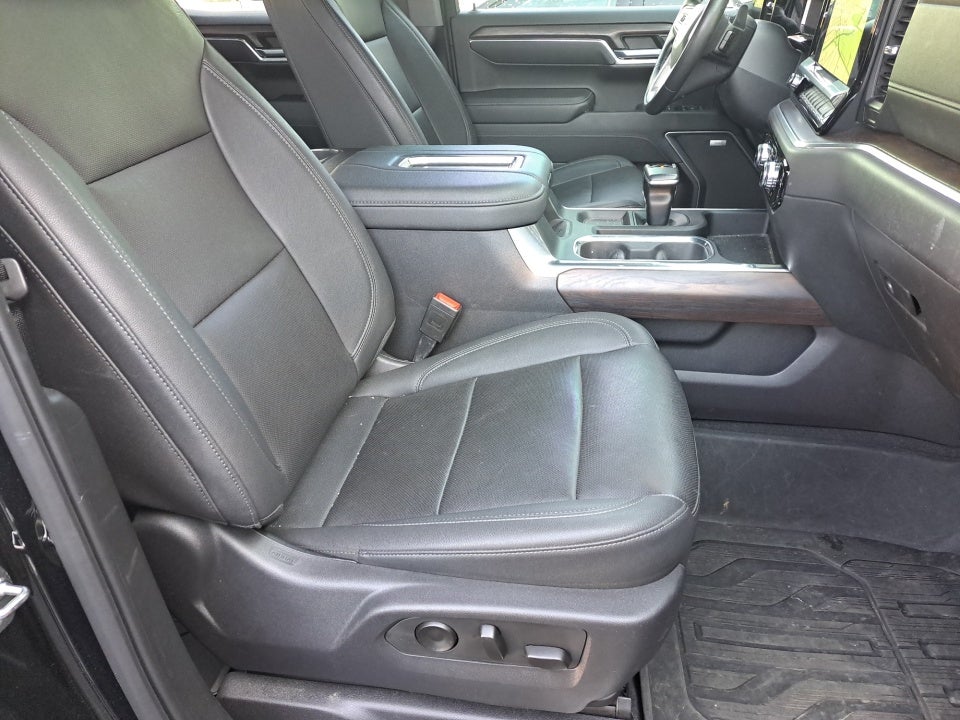 2022 GMC Sierra 1500 4WD Crew Cab Short Box SLT