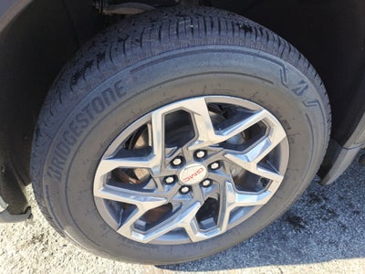 2022 GMC Sierra 1500 4WD Crew Cab Short Box SLT