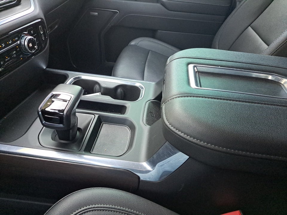 2022 GMC Sierra 1500 4WD Crew Cab Short Box SLT