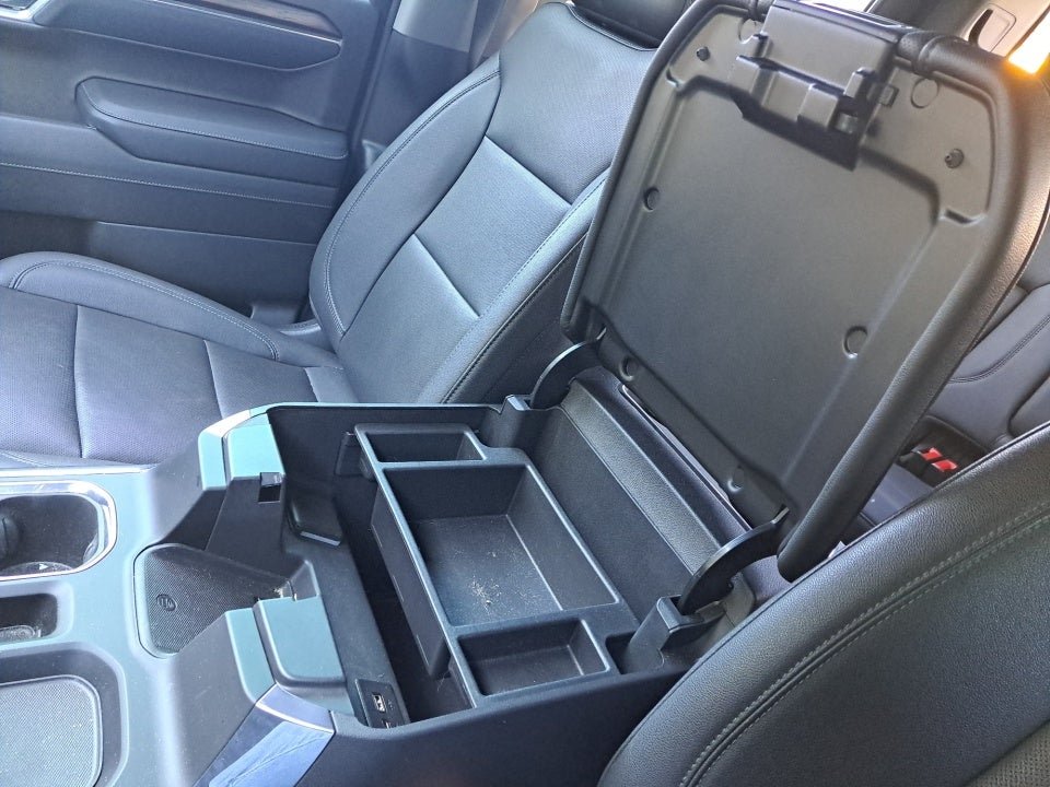 2022 GMC Sierra 1500 4WD Crew Cab Short Box SLT