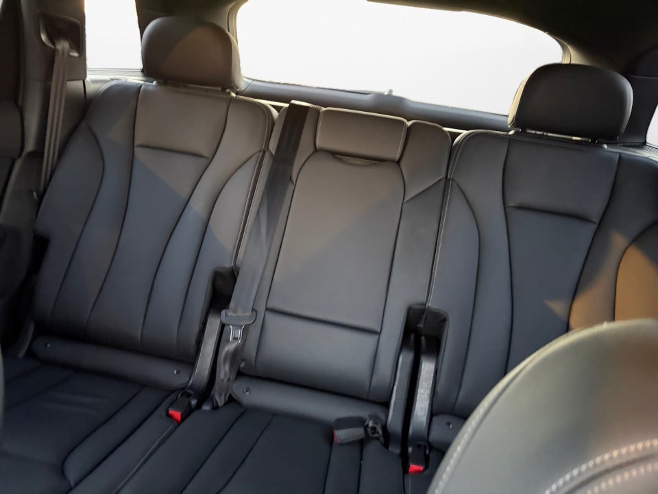 2025 Audi Q7 Premium 45 TFSI quattro Tiptronic