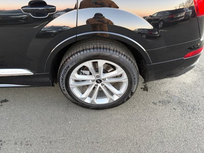 2025 Audi Q7 Premium 45 TFSI quattro Tiptronic