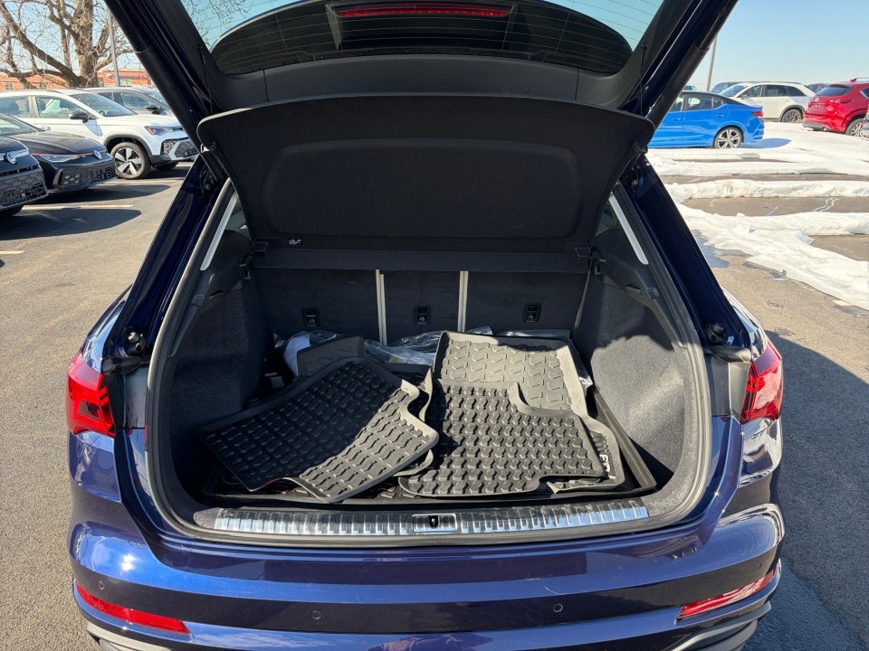 2025 Audi Q3 Premium 45 TFSI S line quattro Tiptronic