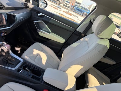 2025 Audi Q3 Premium 45 TFSI S line quattro Tiptronic