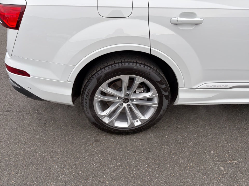 2025 Audi Q7 Premium Plus 45 TFSI quattro Tiptronic