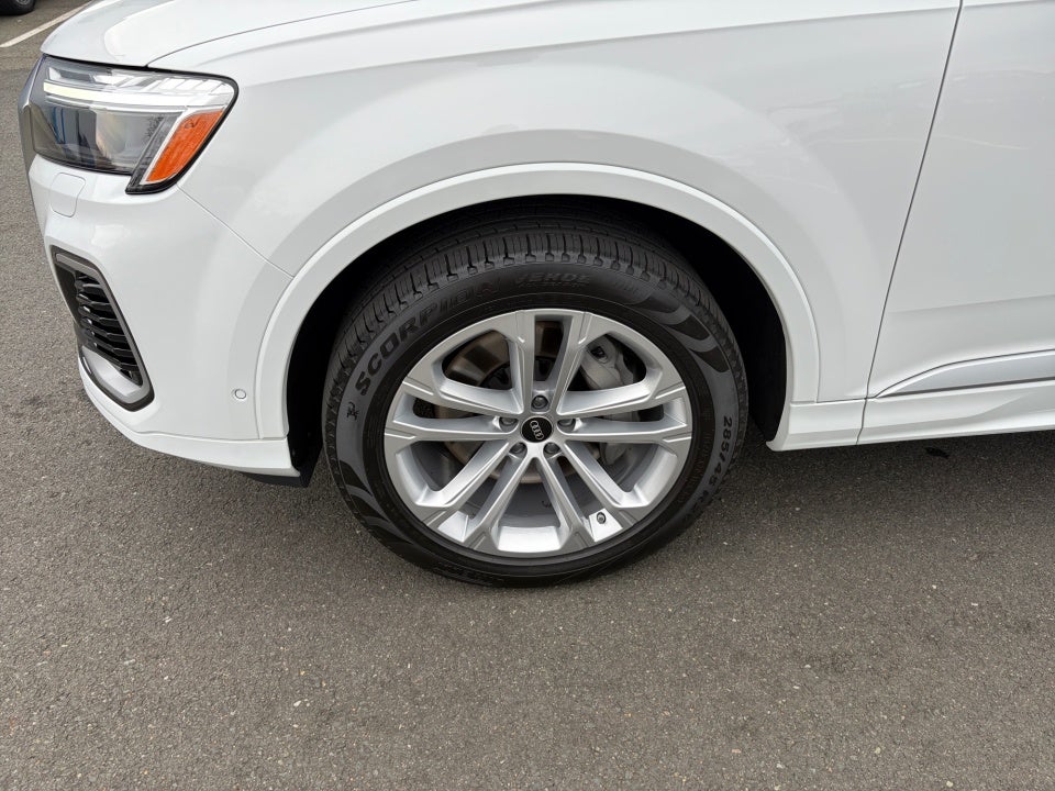 2025 Audi Q7 Premium Plus 45 TFSI quattro Tiptronic