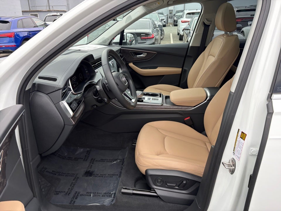 2025 Audi Q7 Premium Plus 45 TFSI quattro Tiptronic