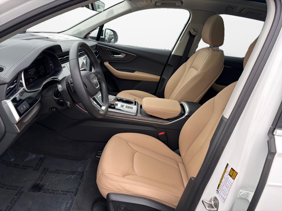 2025 Audi Q7 Premium Plus 45 TFSI quattro Tiptronic