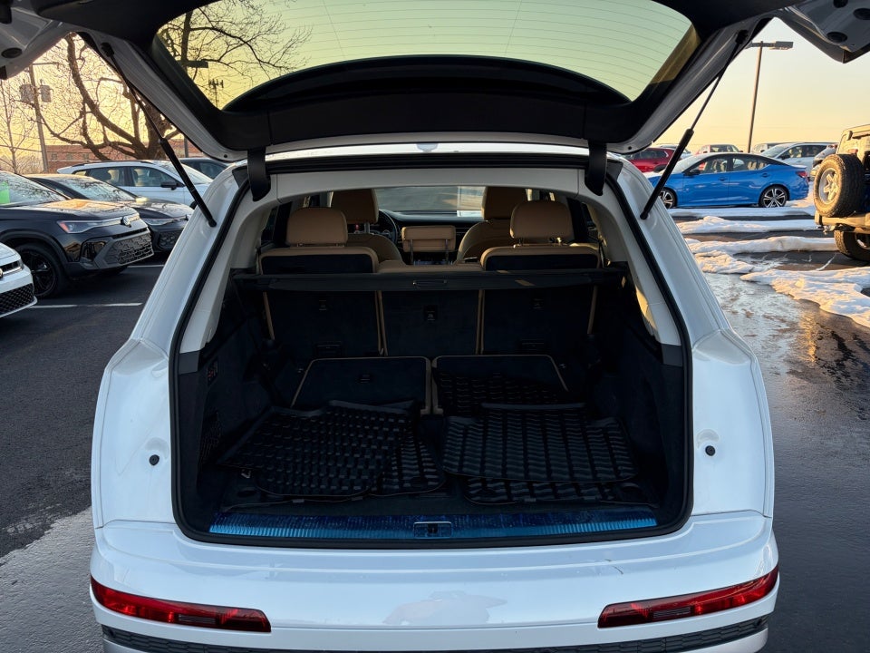 2025 Audi Q7 Premium Plus 55 TFSI quattro Tiptronic