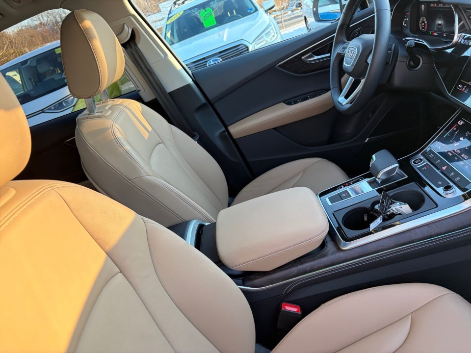 2025 Audi Q7 Premium Plus 55 TFSI quattro Tiptronic