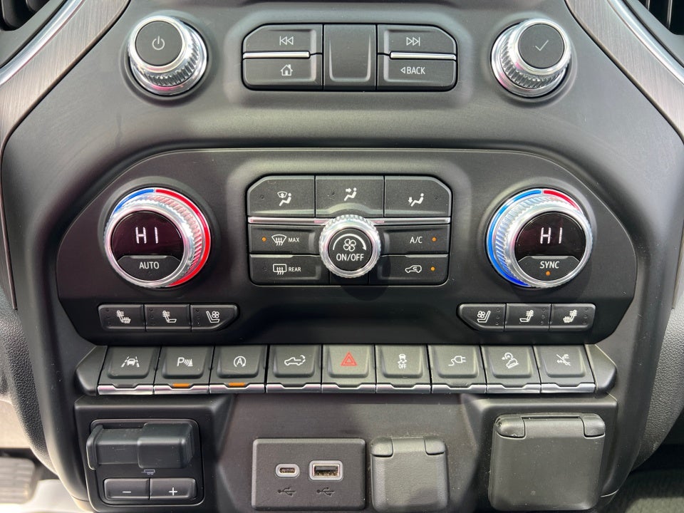 2020 GMC Sierra 1500 4WD Crew Cab Short Box Denali