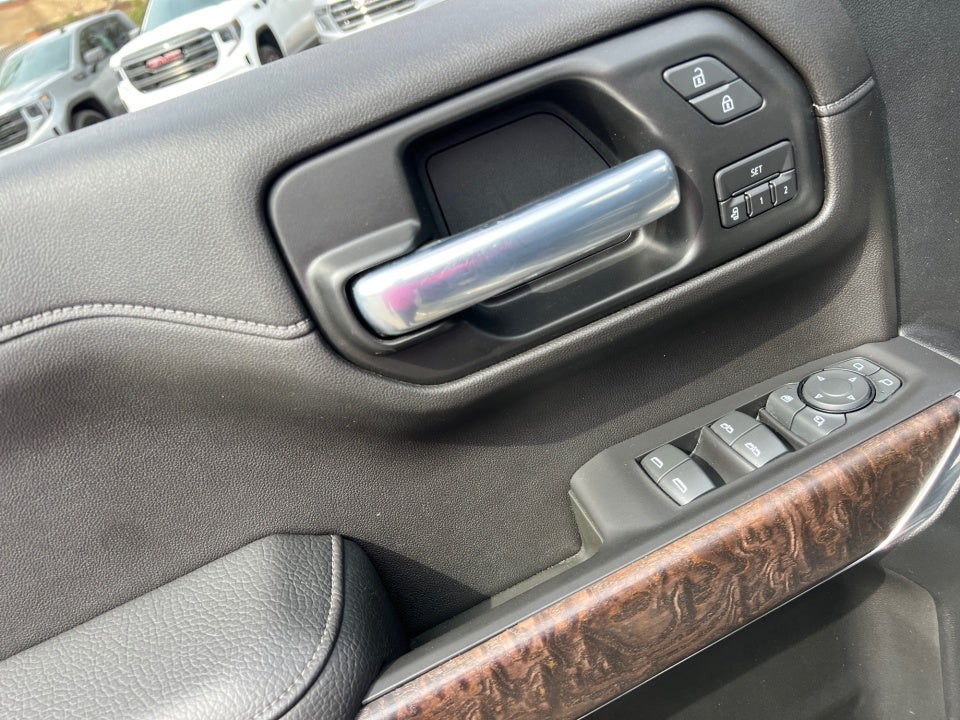 2020 GMC Sierra 1500 4WD Crew Cab Short Box Denali