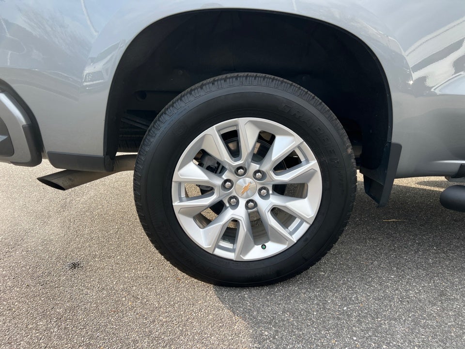 2024 Chevrolet Silverado 1500 4WD Crew Cab Short Bed Custom