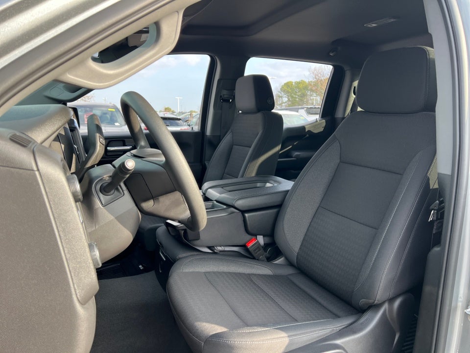 2024 Chevrolet Silverado 1500 4WD Crew Cab Short Bed Custom