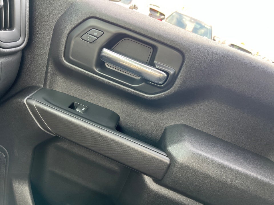 2024 Chevrolet Silverado 1500 4WD Crew Cab Short Bed Custom