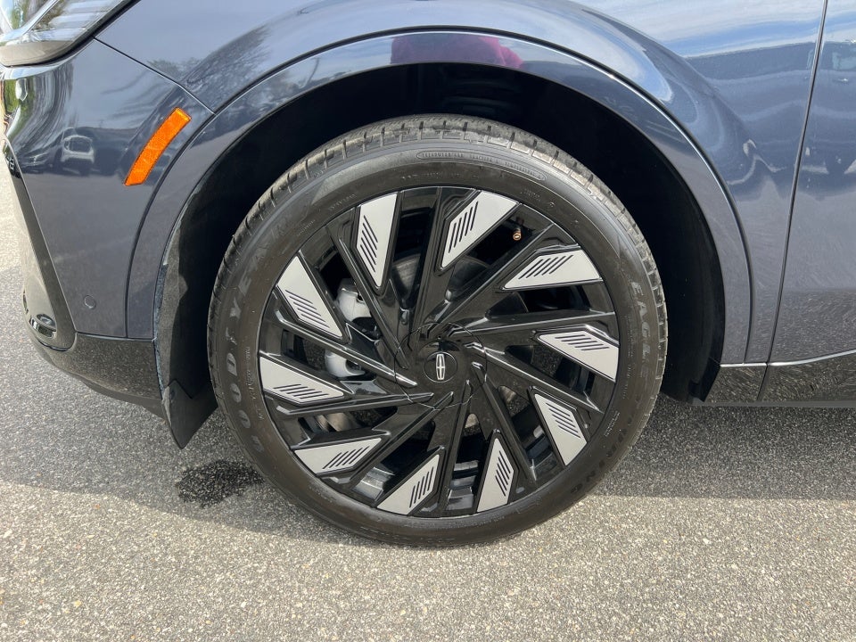 2024 Lincoln Nautilus Reserve